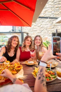 Hudsons Patio season